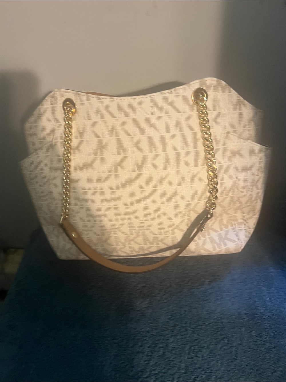 Michael Kors Cream and Tan MK Logo Chain-Handle Tote NEVER USED - Picture 2 of 5